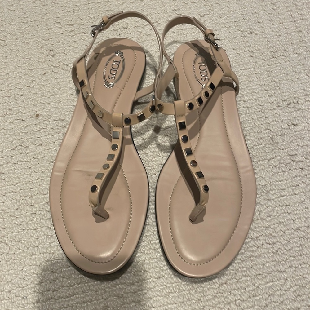 Tod’s sandals